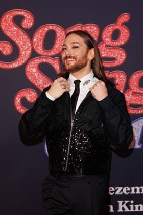 Premiere Song Sung Blue Riccardo Simonetti at the European premiere of the movie Song Sung Blue at the Zoo Palast on 19 11 2025 in Berlin Copyright: xEventpressxKochanx