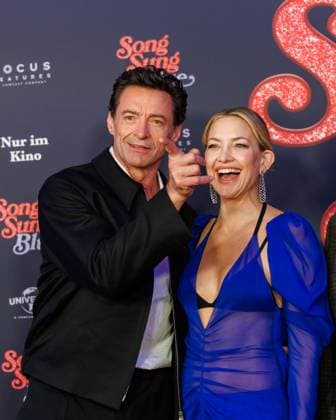 Premiere Song Sung Blue Hugh Jackman and Kate Hudson at the European premiere of the movie Song Sung Blue at the Zoo Palast on 19 11 2025 in Berlin Copyright: xEventpressxKochanx