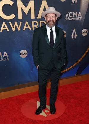 59th Annual CMA Awards - Arrivals Kristian Bush arriving at the 59th Annual Country Music Association Awards held at the Bridgestone Arena on November 19, 2025 in Nashville, TN. Nashville Bridgestone Arena Tennessee USA Copyright: xCurtisxHilbunx xAFF-USA.COMx