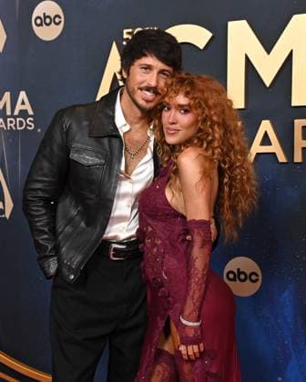 59th Annual CMA Awards - Arrivals Morgan Evans and Laci Kaye Booth arriving at the 59th Annual Country Music Association Awards held at the Bridgestone Arena on November 19, 2025 in Nashville, TN. Nashville Bridgestone Arena Tennessee USA Copyright: xOConnor-Arroyo AFF-USA.comx
