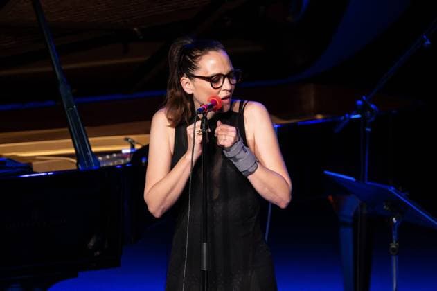 JAZZMADRID concert at the Fernanda Gómez Theatre in Madrid, Spain - 19 Nov 2025 Leonor Watling performs during the JAZZMADRID concert at the Fernanda Gómez Theatre in Madrid. Madrid Spain Copyright: xAtilanoxGarciax xSOPAxImagesx photo01000
