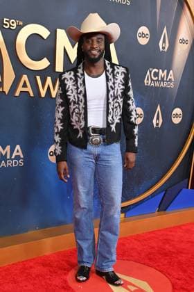 59th Annual CMA Awards - Arrivals Shaboozey arriving at the 59th Annual Country Music Association Awards held at the Bridgestone Arena on November 19, 2025 in Nashville, TN. Nashville Bridgestone Arena Tennessee USA Copyright: xOConnor-Arroyo AFF-USA.comx