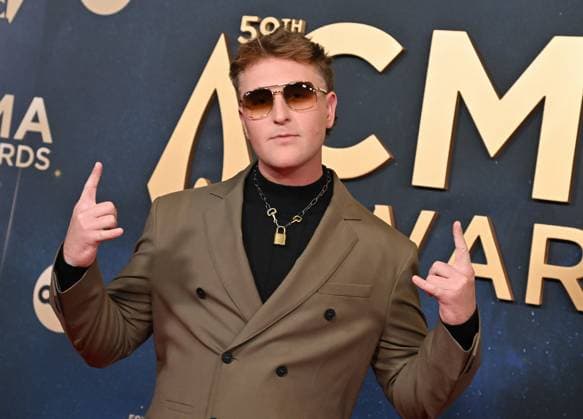 59th Annual CMA Awards - Arrivals Graham Barham arriving at the 59th Annual Country Music Association Awards held at the Bridgestone Arena on November 19, 2025 in Nashville, TN. Nashville Bridgestone Arena Tennessee USA Copyright: xOConnor-Arroyo AFF-USA.comx