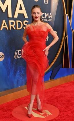 59th Annual CMA Awards - Arrivals Kelsea Ballerini arriving at the 59th Annual Country Music Association Awards held at the Bridgestone Arena on November 19, 2025 in Nashville, TN. Nashville Bridgestone Arena Tennessee USA Copyright: xOConnor-Arroyo AFF-USA.comx
