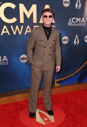59th Annual CMA Awards - Arrivals Graham Barham arriving at the 59th Annual Country Music Association Awards held at the Bridgestone Arena on November 19, 2025 in Nashville, TN. Nashville Bridgestone Arena Tennessee USA Copyright: xCurtisxHilbunx xAFF-USA.COMx