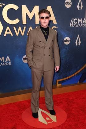 59th Annual CMA Awards - Arrivals Graham Barham arriving at the 59th Annual Country Music Association Awards held at the Bridgestone Arena on November 19, 2025 in Nashville, TN. Nashville Bridgestone Arena Tennessee USA Copyright: xCurtisxHilbunx xAFF-USA.COMx