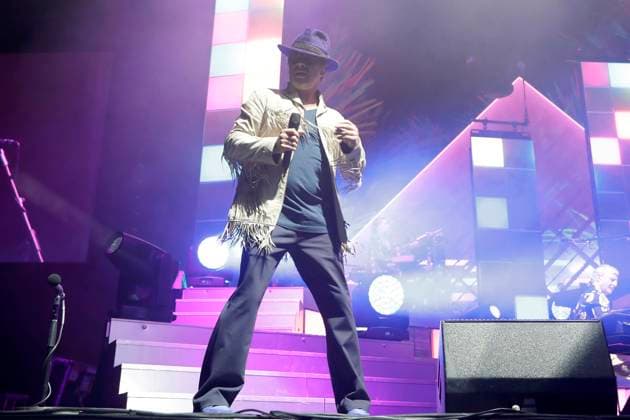 19 11 2025, Jamiroquai, singer Jay Kay, in concert at the Uber Arena in Berlin, pop, music, British acid jazz funk band, Berlin Germany, Germany