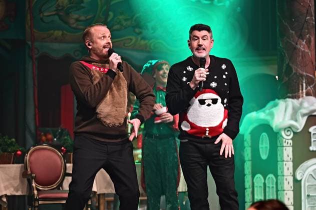 Crazy Christmas Our favorite Christmas songs Paul Reeves and Ross Antony on the occasion of the live show Crazy Christmas Our favorite Christmas songs on 19 11 2025 at Europapark Rust 20251119MWI095143
