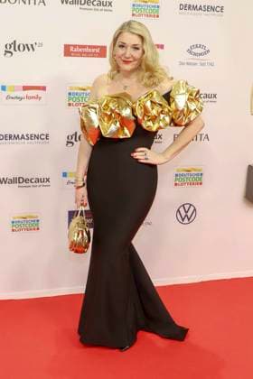 abb Sandra Quadflieg Actress on the red carpet at the award ceremony of the Golden Image of a Woman 2025 at the Theater im Hafen on 19 11 2025 in Hamburg Hamburg Germany