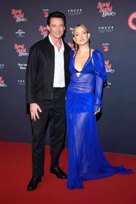 abb Hugh Jackman and Kate Hudson as guests on the red carpet at the European premiere of the movie Song Sung Blue at Zoo Palast Berlin on 19 11 2025 in Berlin Berlin Germany