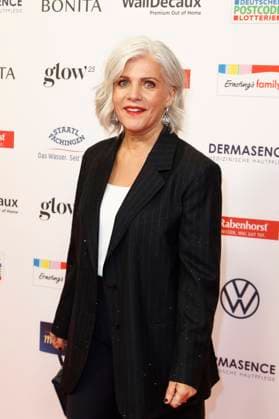 Birgit Schrowange bei der 18. Verleihung der Goldenen Bild der Frau 2025 im Stage Theater im Hafen. Hamburg, 19.11.2025 Foto:xC.xTamckex xFuturexImagex goldene_bild_5231