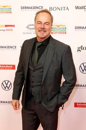 Till Demtroeder bei der 18. Verleihung der Goldenen Bild der Frau 2025 im Stage Theater im Hafen. Hamburg, 19.11.2025 Foto:xC.xTamckex xFuturexImagex goldene_bild_5240