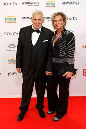 Heinz Hoenig mit Ehefrau Annika Kärsten-Hoenig bei der 18. Verleihung der Goldenen Bild der Frau 2025 im Stage Theater im Hafen. Hamburg, 19.11.2025 Foto:xC.xTamckex xFuturexImagex goldene_bild_5245