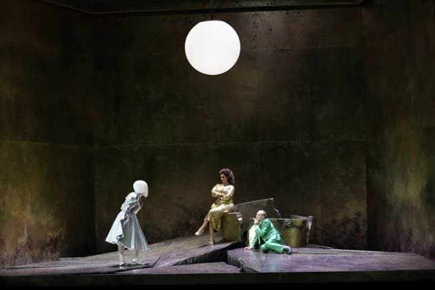 Nicole Chevalier as Salome , Karolina Gumos as Herodias and Matthias Wohlbrecht as Herod , f l , during the photo rehearsal for Salome at the Komische Oper im Schillertheater in Berlin, November 19, 2025 Music drama in one act by Richard Strauss Musical direction James Gaffigan Production Evgeny Titov Sta