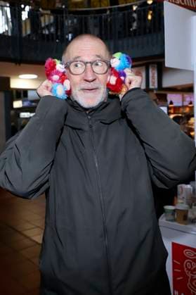 Peter Lohmeyer at the 28 Charity Teddy Bear Sale 2025 in aid of Leuchtfeuer at Hamburg Central Station Hamburg, 20 11 2025 Foto:xgbrcix xFuturexImagex teddys_5117