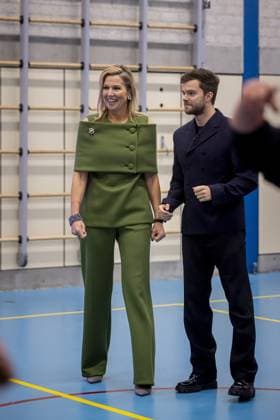 Amsterdam, The Netherlands, 2025-11-20 14:19:18 AMSTERDAM, 20-11-2025, Mobiel Primary School. Queen Maxima, honorary chair of More Music in the Classroom, visited Mobiel Primary School in Amsterdam. Mobiel Primary School is one of twelve primary schools participating in the largest school band in the Netherlands. The school band performs during the annual Christmas Music Gala, which raises awareness of the importance of music and creative education. PHOTO: NLBeeld POOL Patrick van Katwijk Credit: NL Beeld Patrick van Emst  Copyright: xx x