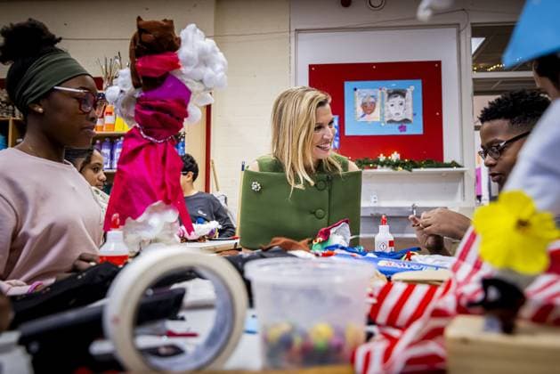 Amsterdam, The Netherlands, 2025-11-20 14:34:49 AMSTERDAM, 20-11-2025, Mobiel Primary School. Queen Maxima, honorary chair of More Music in the Classroom, visited Mobiel Primary School in Amsterdam. Mobiel Primary School is one of twelve primary schools participating in the largest school band in the Netherlands. The school band performs during the annual Christmas Music Gala, which raises awareness of the importance of music and creative education. PHOTO: NLBeeld POOL Patrick van Katwijk Credit: NL Beeld Patrick van Emst  Copyright: xx x