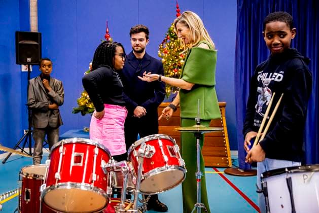 20-11-2025 Amsterdam Queen Maxima, as honorary chair of Meer Muziek in de Klas (More Music in the Classroom), and Buddy Vedder visited the Mobiel school in Amsterdam. The school band performs during the annual Christmas Music Gala, which raises awareness of the importance of music and creative education. Â  Copyright: xPPEx