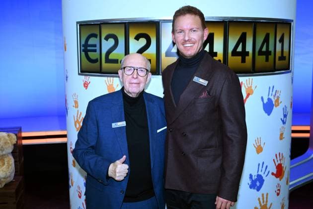 German national soccer coach Julian NAGELSMANN right and Reiner CALMUND, 30 RTL Spendenmarathon Wir helfen Kindern , television, 20 21 11 2024 in Huerth, Germany,