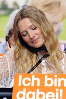 Toni Garrn at the 30 RTL Spendenmarathon 2025 in Studio 8 of EMG Studios Hürth, 20 11 2025 Foto:xR.xStoffelsx xFuturexImagex spendenmarathon_5162