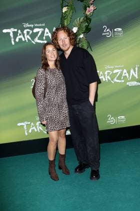 Michael Schulte and his wife Katharina Schulte at the Tarzan musical premiere on 20 11 2025 at the Stage Theater Neue Flora in Hamburg Tarzan musical premiere in Hamburg