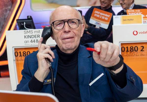 Former football manager Rainer Calmund at the 30th RTL Charity Marathon 2025 in Studio 8 of the EMG Studios in Hürth, 20 11 2025 30th RTL Charity Marathon 2025 in Studio 8 of the EMG Studios in Hürth Copyright: MarcoxBader