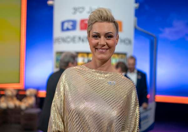 Doctor Carola Holzner Doc Caro at the 30th RTL Charity Marathon 2025 in Studio 8 of the EMG Studios in Hürth, 20 11 2025 30th RTL Charity Marathon 2025 in Studio 8 of the EMG Studios in Hürth Copyright: MarcoxBader