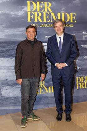 Eröffnungsgala - 25. Französischen Filmwoche - Francois Ozon und Francois Delattre bei der Eröffnungsgala der 25. Französischen Filmwoche im Delphi Filmpalast mit dem Film Der Fremde am 20.11.2025 in Berlin. Copyright: xEventpressxKochanx