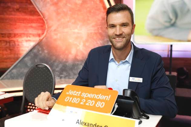Alexander Gurgel at the 30 RTL Spendenmarathon 2025 in Studio 8 of EMG Studios Hürth, 20 11 2025 Foto:xR.xStoffelsx xFuturexImagex spendenmarathon_5294