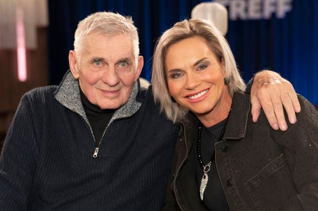 Heinz Hoenig with wife Annika Kärsten Hoenig at the recording of the WDR talk show Kölner Treff in WDR Studio BS 3 Cologne, 20 11 2025 Foto:xC.xAdolph xFuturexImagex koelner_treff2011_5126