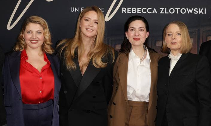 Sophie Guillemin, Virginie Efira, Rebecca Zlotowski et Jodie Foster Premiere of the film Vie Privée at the Pathé Palace cinema in Paris on November 20, 2025 Coadic Guirec Bestimage Premiere of the film Vie Privée at the Pathé Palace cinema in Paris on November 20, 2025 Paris France  Copyright: xCOADICxGUIRECx xBESTIMAGExCOADICxGUIRECx xBESTIMAGEx