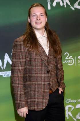 Gabriel Kelly at the premiere of the Disney musical Tarzan at the Stage Theater Neue Flora Hamburg, 20 11 2025 Foto:xgbrcix xFuturexImagex tarzan_5145