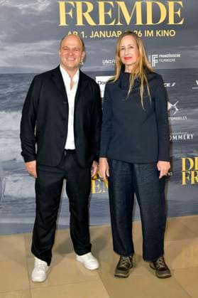 Christian Bräuer and Tanja Meissner at the FFW opening with the premiere of the feature film L Ã tranger Der Fremde at the 24 French Film Week at the Delphi Filmpalast Berlin, 20 11 2025 Foto:xM.xBehrensx xFuturexImagex fremde_5145