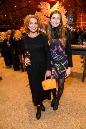 abb Heike Kloss and daughter Olivia Kloss as guests at the WORLD PREMIERE of ALIZE by Cirque du Soleil at the Theater am Potsdamer Platz on 20 11 2025 in Berlin Berlin Germany
