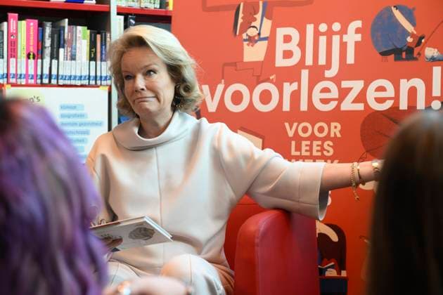 Queen Mathilde Visits The Kubus Youth Library ANTWERPEN, BELGIUM - NOVEMBER 21: Queen Mathilde of Belgium pictured visiting the Kubus Youth Library during the Reading Aloud Week on November 21, 2025 in Antwerpen, Belgium, 21 11 2025 Antwerpen Belgium  Copyright: xPhilipxReynaersx