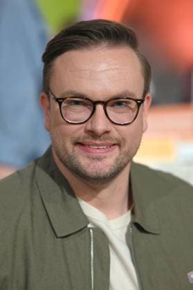Paul HEGER, presenter, weather presenter, 30 RTL Spendenmarathon Wir helfen Kindern , television, 20 21 11 2025 in Huerth, Germany,
