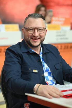 Sebastian LEGE, chef, presenter, 30 RTL Spendenmarathon Wir helfen Kindern , television, 20 21 11 2025 in Huerth, Germany,