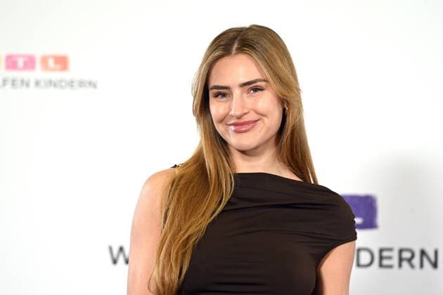 Anna von KLINSKI, internet personality, portrait, portrait, portrait, cropped single image, single subject, 30 RTL Spendenmarathon Wir helfen Kindern , television, 20 21 11 2025 in Huerth, Germany,