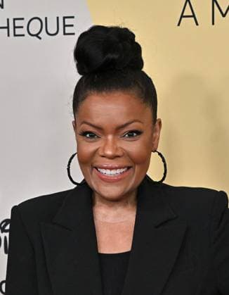 39th Annual American Cinematheque Awards Yvette Nicole Brown arriving to the 39th Annual American Cinematheque Awards honoring Michael B. Jordan at The Beverly Hilton on November 20, 2025 in Beverly Hills, Ca. Beverly Hills Beverly Hilton Hotel California USA Copyright: xStarbuck AFF-USA.COMx