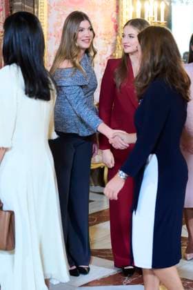 21-11-2025 Collar King Felipe and Queen Letizia and Princess Leonor and Princess Sofia attended the presentation of the Order of the Golden Fleece, Collar de la Insgigne Orden del Toison de Oro a su, at the royal palace in Madrid. No Spain Â  Copyright: xPPEx