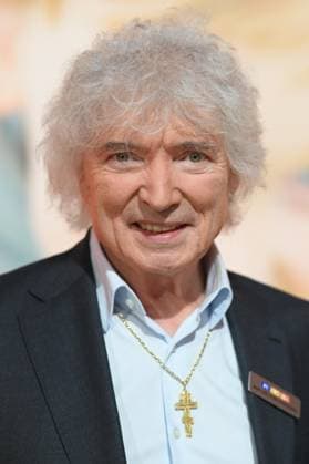 Peter ORLOFF, Saenger, Portraet, Portrait, Portrait, Cropped single image, Single subject, 30 RTL Spendenmarathon Wir helfen Kindern , Television, 20 21 11 2025 in Huerth, Germany,