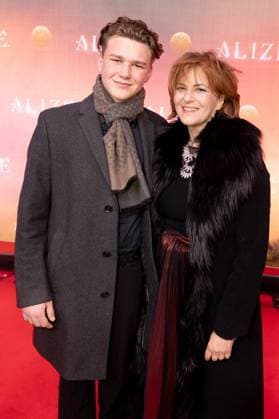Alizé, world premiere at the Theater am Potsdamer Platz, Berlin, 20 11 2025 Martina Gedeck and Theo Gedeck at the Cirque du Soleil Alizé world premiere at the Berlin Theater am Potsdamer Platz on 20 11 2025 20 11 2025 in Berlin Berlin Theater am Potsdamer Platz Copyright: xJensxFinkex