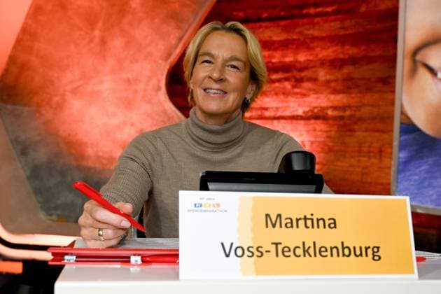 30 RTL Spendenmarathon 2025 on 21 11 2025 at EMG Studio 8 in Hürth Martina Voss Tecklenburg at the 30 RTL Spendenmarathon 2025 on 21 11 2025 at EMG Studio 8 in Hürth xJFx