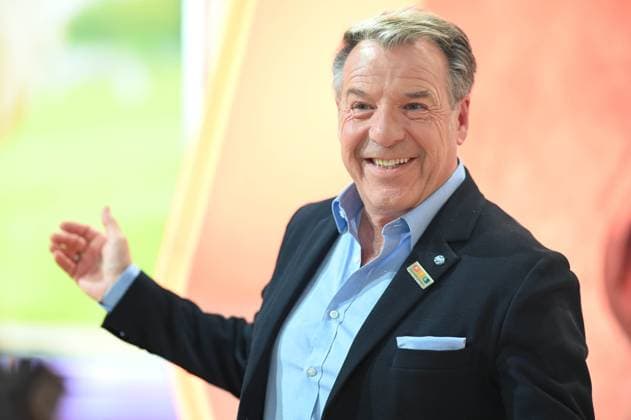 Patrick LINDNER, Saenger, Portraet, Portrait, Portrait, Cropped single image, Single subject, 30 RTL Spendenmarathon Wir helfen Kindern , Television, 20 21 11 2025 in Huerth, Germany,