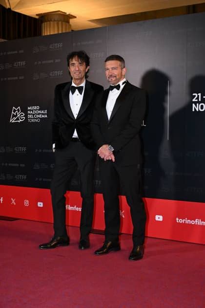 Torino Film Festival 2025, opening night - red carpet In the photo: Antonio Banderas Giulio Base  Copyright: xMaurizioxD Avanzox xipa-agency.netx xDxAvanzo Mangiarottix IPA_Agency_IPA68220788