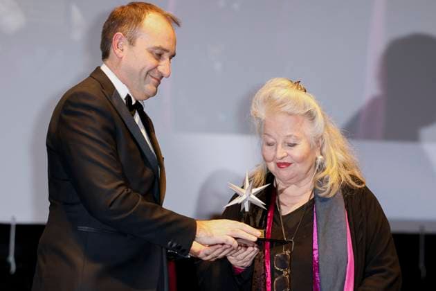 Filmfestival in Turin, Ehrung für Hanna Schygulla 43rd Turin Film Festival - Awards Gala Night Hanna Shigulla wins the Stella della Mole Award during the opening ceremony of the 43rd Torino Film Festival 2025 at Teatro Regio on November 21, 2025 in Turin, Italy. Photo by Marco Piovanotto ABACAPRESS.COM Turin Italy  Copyright: xPiovanottoxMarco ABACAx