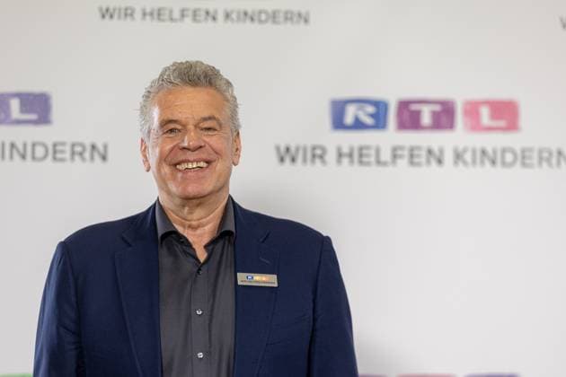 RTL charity marathon in Cologne, 21 11 2025 Former athlete Jürgen HINGSEN The 30th RTL charity marathon is currently running at the EMG Studios in Cologne Hürth For the first time, the anniversary will be broadcast for 30 hours Celebrity supporters accept donations for children in need live on the donation hotline Cologne Hürth North Rhine-Westphalia Germany Copyright: xBonn.digitalx