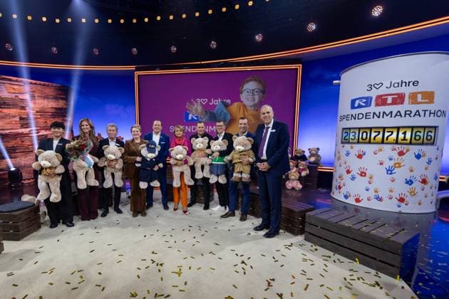 RTL Spendenmarathon in Cologne, 21 11 2025 Final total is 23 077 166 euros The 30th RTL Spendenmarathon is currently running at the EMG Studios in Cologne Hürth For the first time, the anniversary will be broadcast for 30 hours Celebrity supporters accept donations for children in need live on the donation hotline Cologne Hürth North Rhine-Westphalia Germany Copyright: xBonn.digitalx