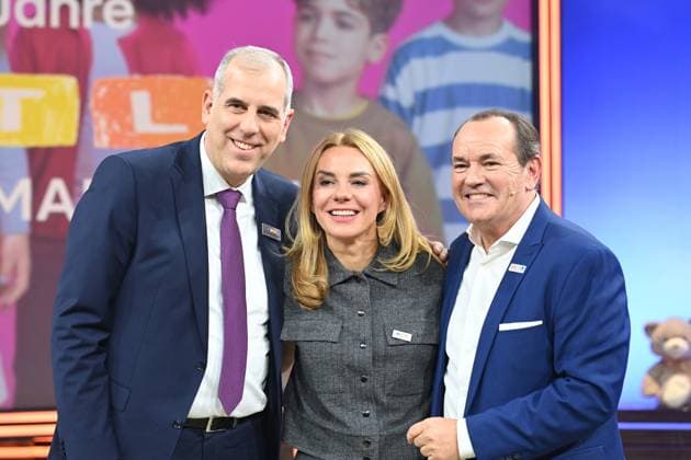 f l Stephan SCHMITTER, Chief Content Officer of RTL Inga LESCHEK, Chief Content Officer RTL Germany Wolfram KONS, presenter, 30 RTL Spendenmarathon Wir helfen Kindern , television, 20 21 11 2025 in Huerth, Germany,