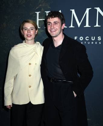 November 21, 2025, New York, Ny, United States: Jessie Buckley and Paul Mescal attend the New York Premiere of Hamnet . Held at The Whitby Hotel in New York. Zuma Press November 21, 2025. New York United States - ZUMAp281 20251121_zea_p281_008 Copyright: xPhotoxImagexPressx